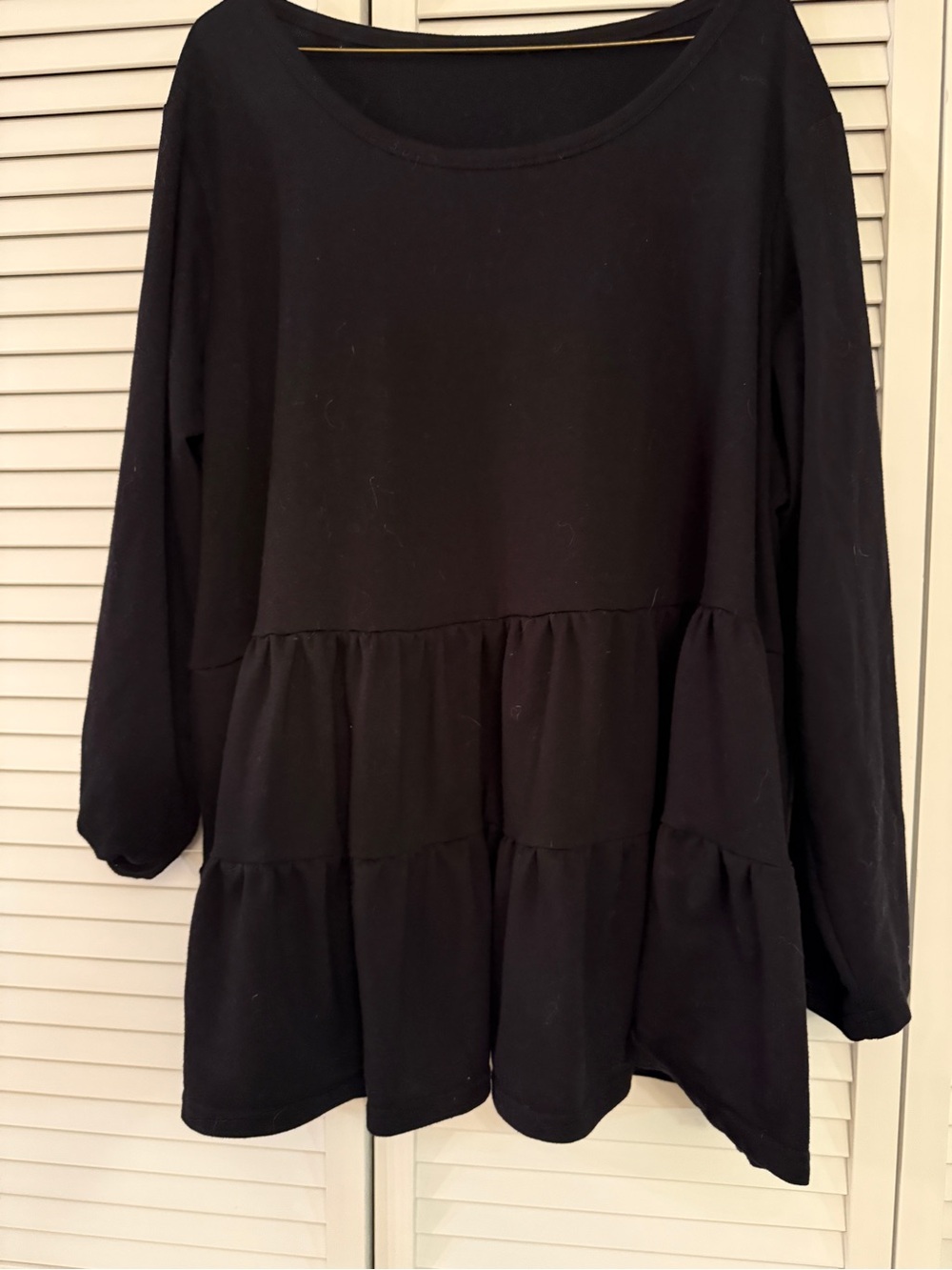 Black Tiered Long-Sleeve Women's Top